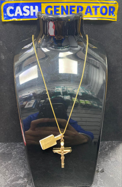 9ct Gold Fine Chain and Crucifix Pendant, 3.73g 18