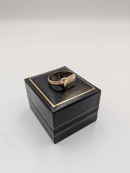 375 9K FULLY HALLMARKED, YELLOW GOLD, SIGNET RING, 5G, SIZE:Y/27, BOXED