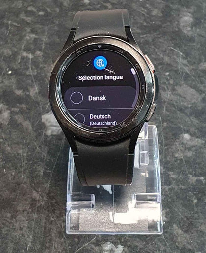 Samsung Galaxy Watch4 Classic, 42mm, in Black, LTE Smartwatch