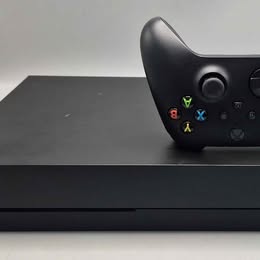 Xbox One X console 1tb with all leads and controller (DISC TRAY ERROR)