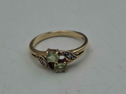9ct Yellow Gold Peridot & CZ Accent Dress Ring – Two-Stone Bypass Design - Size O - 2.19 Grams