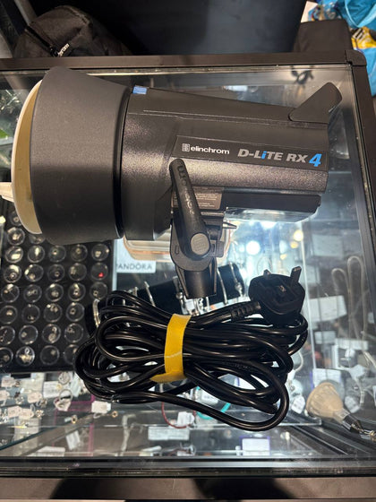 Elinchrom D-lite RX 4 with power cable