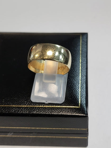 9ct Yellow Gold Wide Band Ring - Size R - 4.62g - Hallmarked