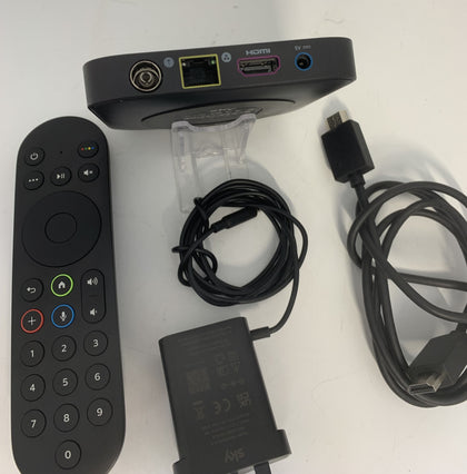 Sky Puck Model IP061-EF-ANT Remote And Cables