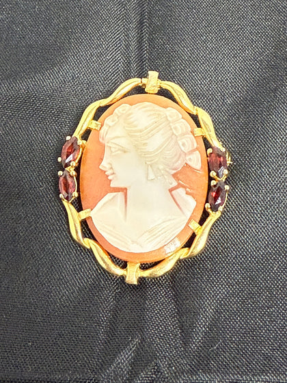 cameo brooch