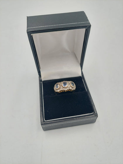 18CT Gold Sapphire Trilogy Stone Ring with Diamond Stones, 4.7Grams, Hallmarked 750, Size: K