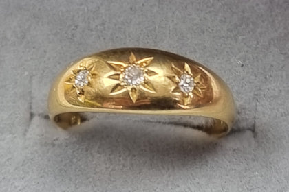 18ct Gold Diamond Ring Size 