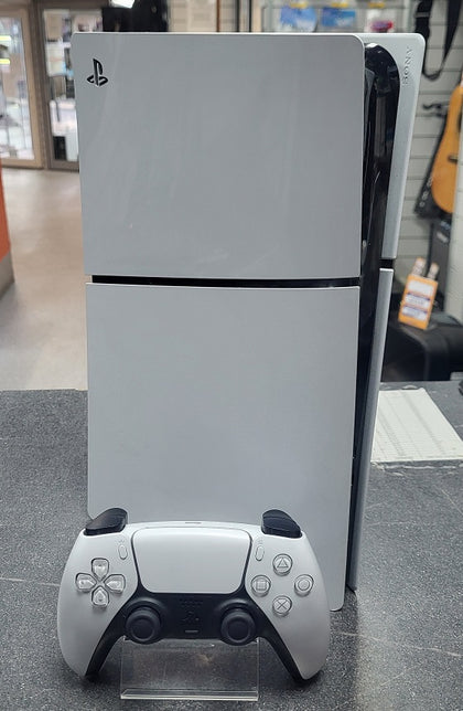 PlayStation 5 Slim Digital Console - 1TB - White - with controller