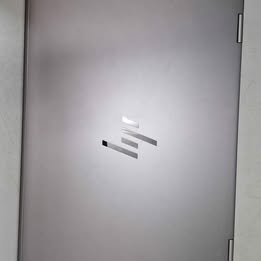 HP Envy x360, Ryzen 5-8640hs, 8GB Ram, 512GB HDD, W11