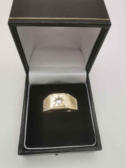 9k Gold Ring 3.58G Hallmarked(375) and Tested Size W