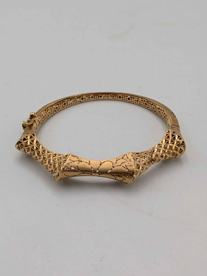 18ct Yellow Gold Intricate Lattice Pattern Bangle Bracelet – 9.09 Grams - Elegant Fine Jewellery
