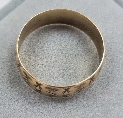 9ct Gold Patterned Band Size W1/2