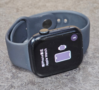 Apple Watch Series 9 - 45mm - GPS + Wi-Fi - Graphite Stainless Steel Case - Midnight Sport Band -