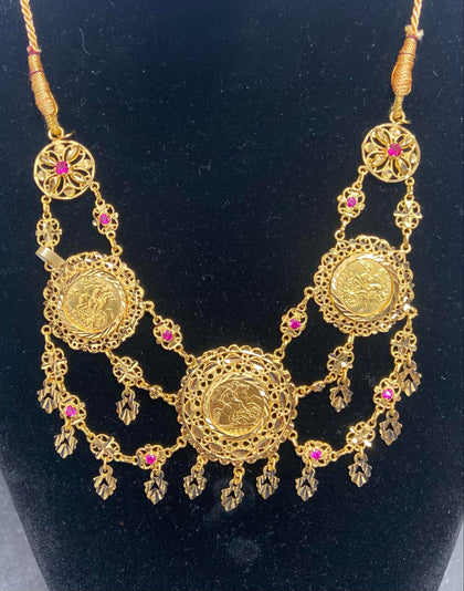 22ct Gold 3 1/2 Sovereign Necklace, 53g