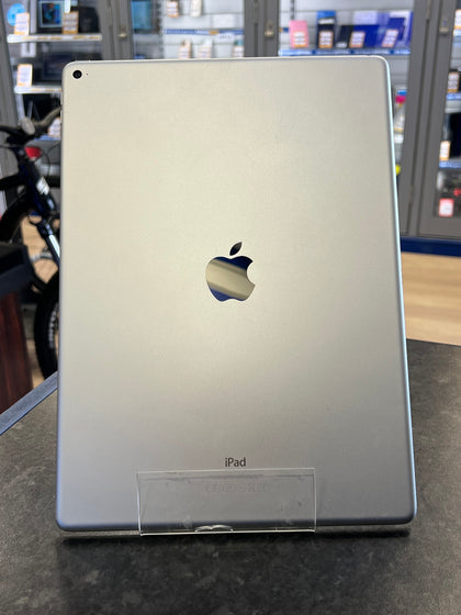 Apple iPad Pro 1st Generation - 128GB - **READ DESCRIPTION**