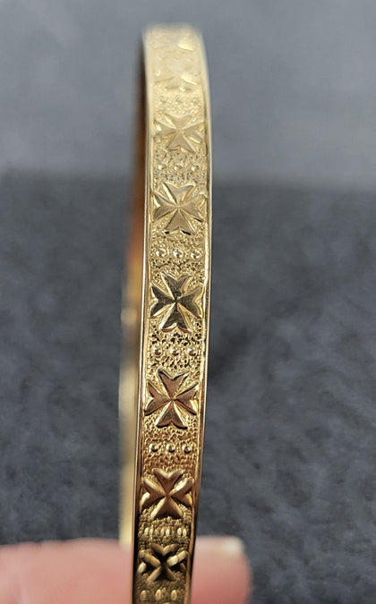 9ct Yellow Gold Pattern Bangle - 7.9G - 2.5