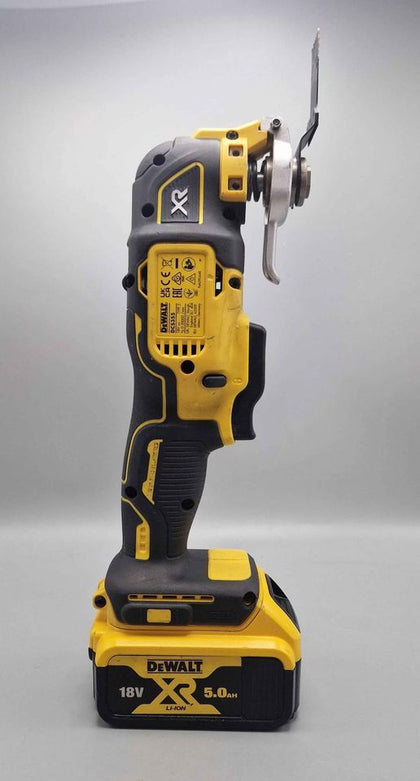 DEWALT BRUSHLESS DCDS355 18V MULTITOOL, WITH TWO BATTERIES AND CHARGER