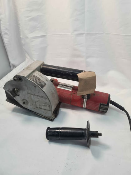 Milwaukee 110V 30MM WCE30 1300W Corded Wall Chaser