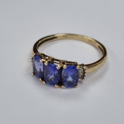 9ct gold Tanzanite Ring Size O