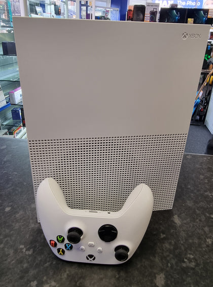 Xbox one S 1tb disc edition boxed