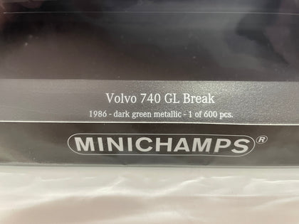Minichamps Volvo 740 GL Break