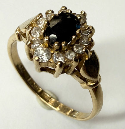 9ct yellow gold cluster ring size M
