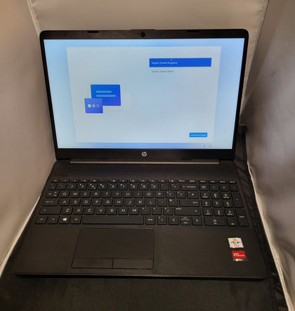HP 15-gw0502sa, Windows 11, 8GB Ram, 256GB SSD, AMD Athlon Silver 3050U - Unboxed