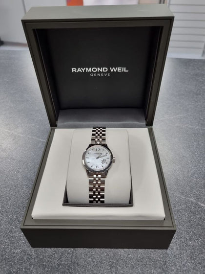 Raymond Weil Womens 5670-st-05985 Freelancer White Mother-of-Pearl Dial Watch.