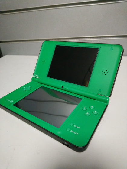 Nintendo DSI XL