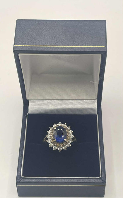 9ct gold ring - L