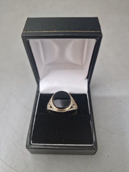 9ct Gold Ring 375 Size T 4.0G