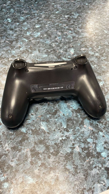 PS4 controller