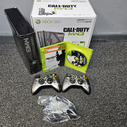 Xbox 360S (Slim) Console, Modern Warfare 3 Edition 2 pads & Game included