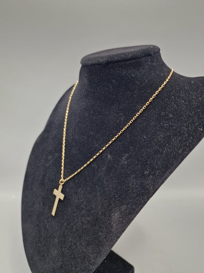 Gold Necklace with Cross Pendent 375 9ct 3.4G 16'' in Length