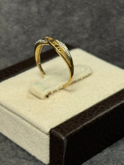 9ct Yellow / White Gold & Diamond 'I Love You' Ring - Size M