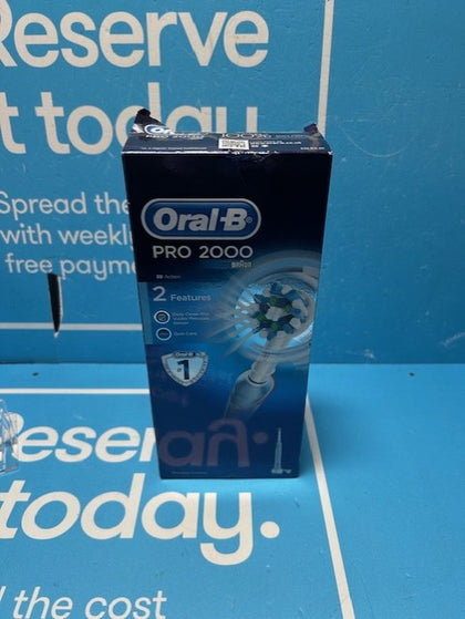 Oral B Pro 2000 Electric Toothbrush