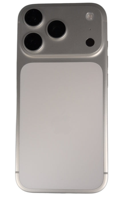 Apple iPhone 17 5G 256GB 100% Battery Health 0 Cycle Count Silver