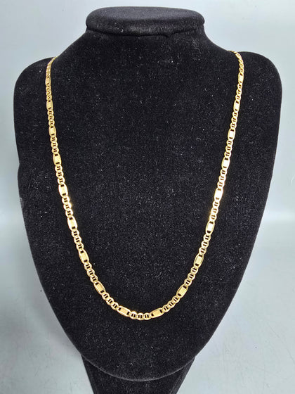 18CT Gold necklace 750 9.1G  22'' in Length