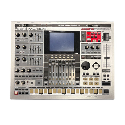 Roland MC-909 Groovebox