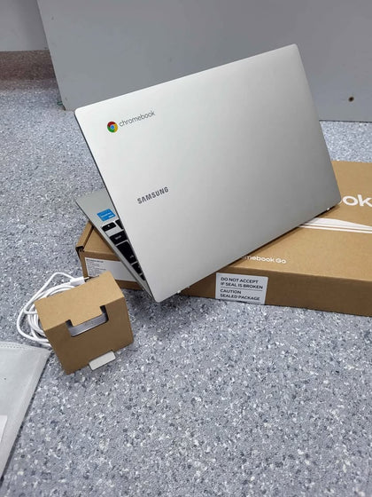 Samsung Galaxy Chromebook Go