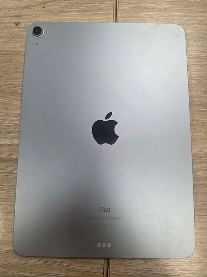 iPad Air 4th Generation 64GB With Apple keyboard case