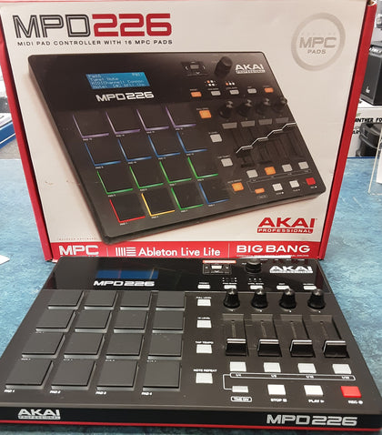 AKAI MPD226 Pad Controller