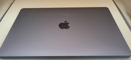 MacBook Air 8.1 - i5-8210Y - 8GB Ram - 128GB SSD - 13