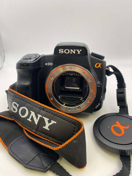 SONY DSLR A200 CAMERA