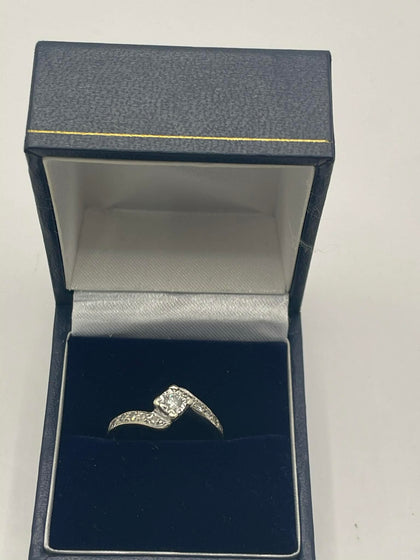 9ct White Gold Ring With Clear Stones  - O
