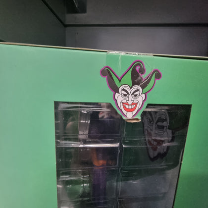 Diamond Select Gallery DC Comics Batman The Joker PVC Diorama Figure Statue