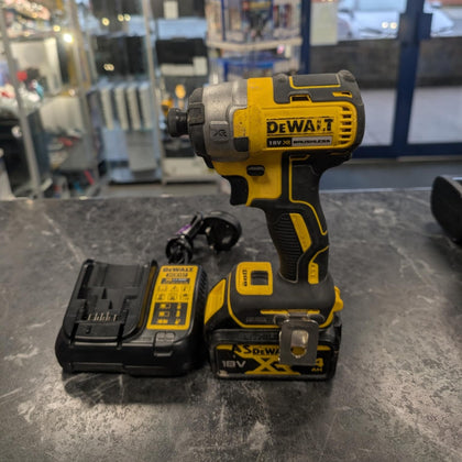 Dewalt DCF887 18V XR Brushless Impact Driver 1 x 4.0Ah Battery & Charger