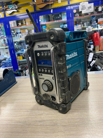 * Makita MR007GZ Jobsite Radio