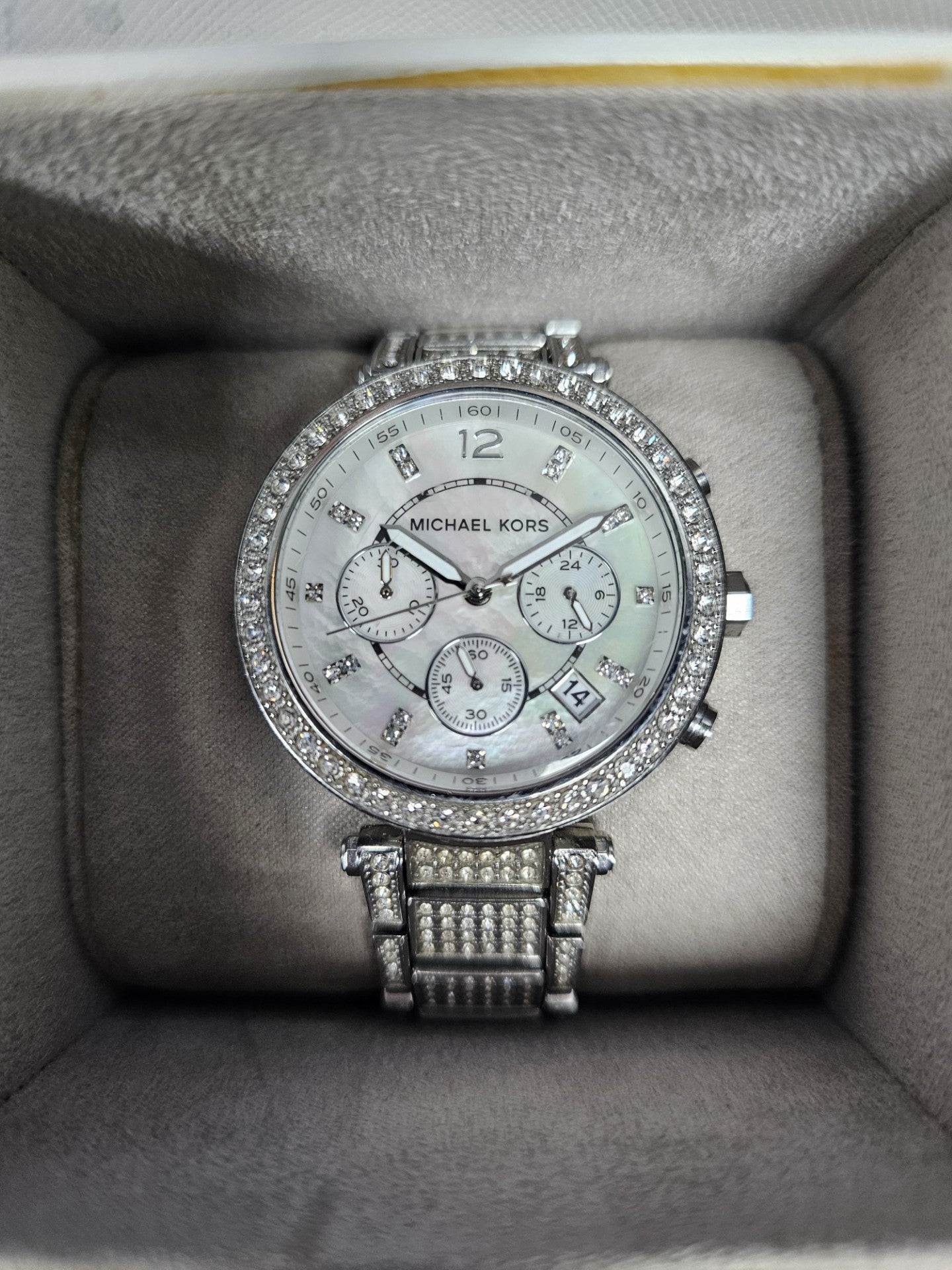 Michael kors watch silver with diamonds best sale