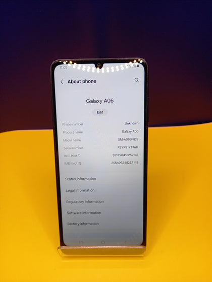 Samsung Galaxy A06 - Blue - 64 GB open